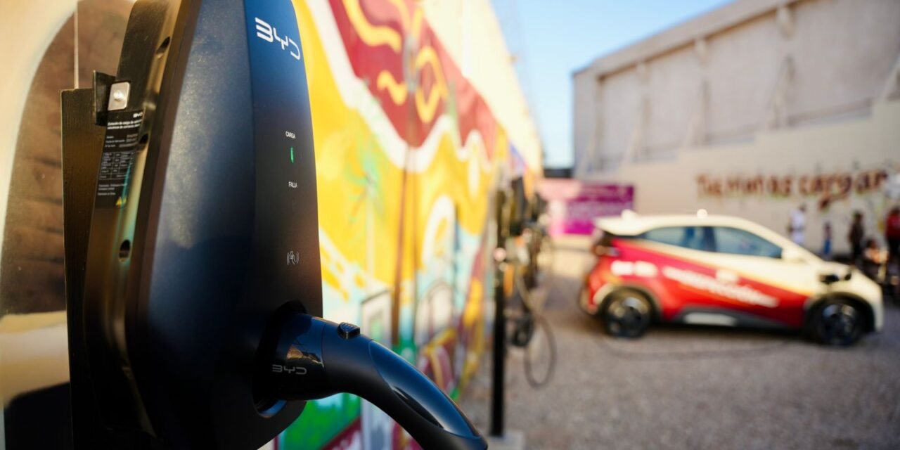 PRIORIZA GOBERNADORA MARINA DEL PILAR CUIDADO AMBIENTAL CON NUEVA ELECTROLINERA PARA UNIDADES ELÉCTRICAS OFICIALES