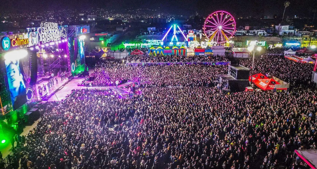 Banda MS juntó 120 mil personas en Carnaval de Ensenada