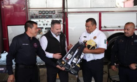 Destinan más de 53 millones de pesos para fortalecer a Bomberos de Tijuana