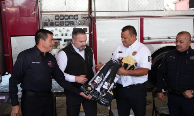 Destinan más de 53 millones de pesos para fortalecer a Bomberos de Tijuana