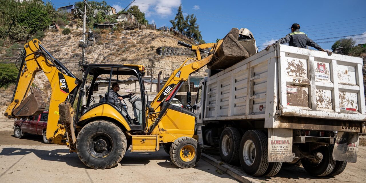 Refuerza Gobierno Municipal acciones de ‘Tijuana: Ciudad Limpia’ en La Mesa y Sánchez Taboad