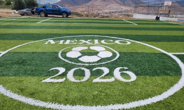 Presenta avances en instalación de canchas de Fútbol 5 en Unidades Deportivas Las Cascadas, Nueva Tijuana y Parajes del Valle