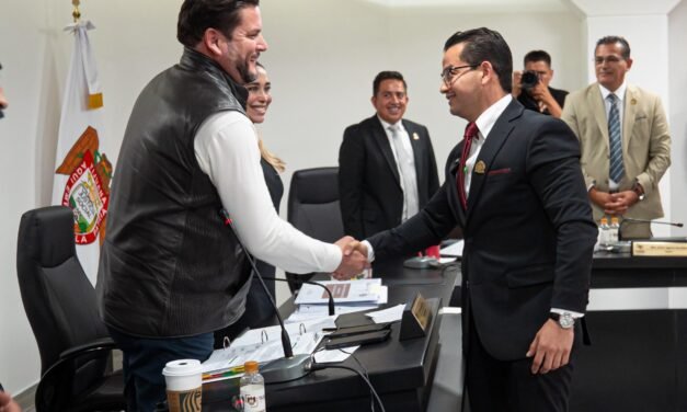 Aprueba Cabildo de Tijuana licencia temporal al presidente municipal Ismael Burgueño Ruiz