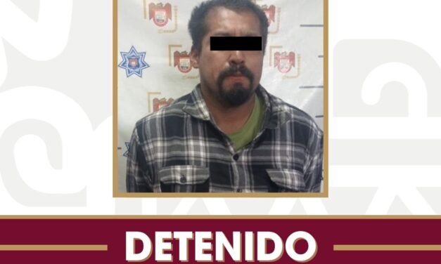 Arrestan Agentes Municipales a presunto agresor por violencia contra la mujer