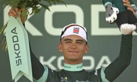 Isaac del Toro escribe historia, tras ganar la segunda etapa del Tour de Francia