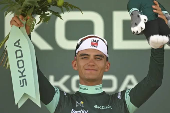 Isaac del Toro escribe historia, tras ganar la segunda etapa del Tour de Francia