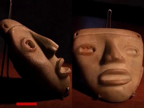 Coleccionista japonés devuelve a México una máscara prehispánica mexicana