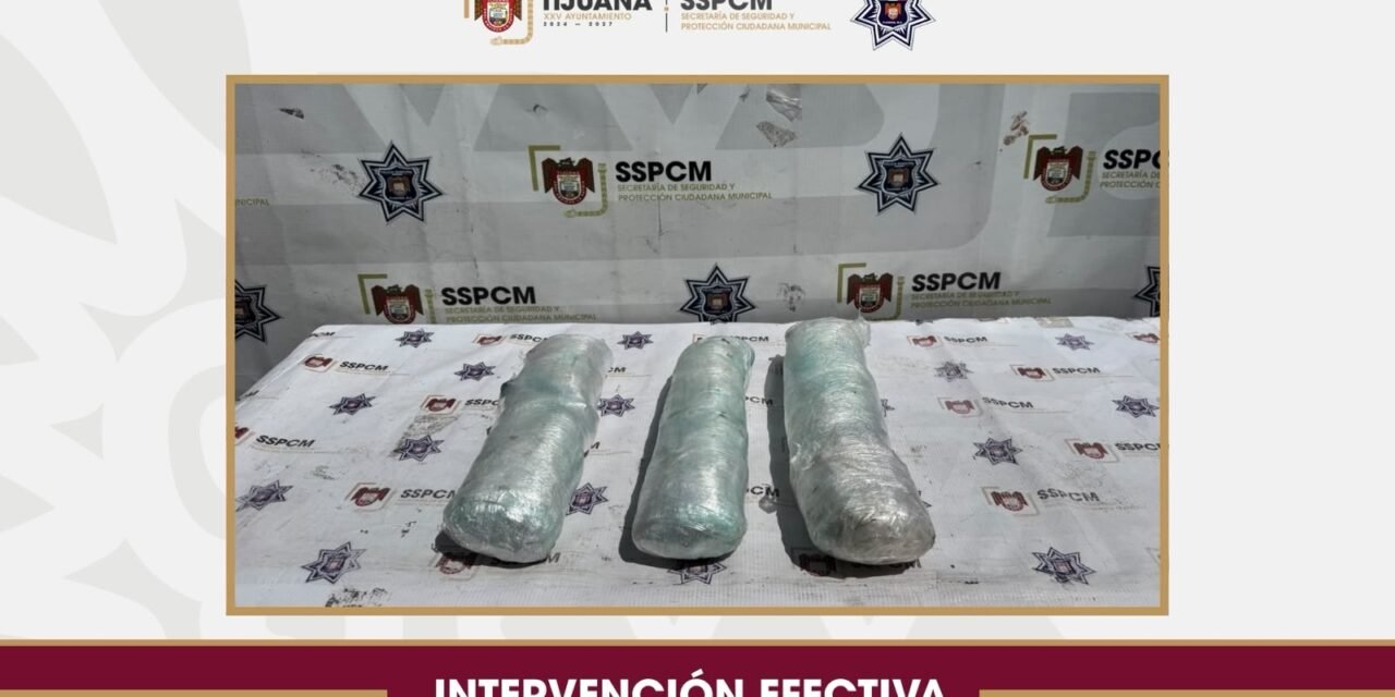 Asegura SSPCM 3.5 kilogramos de presunta droga cristal oculta en un vehículo