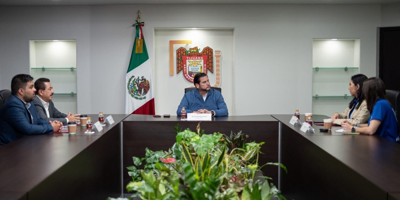 Recibe Ismael Burgueño a representante del Programa de las Naciones Unidas para el Desarrollo en México
