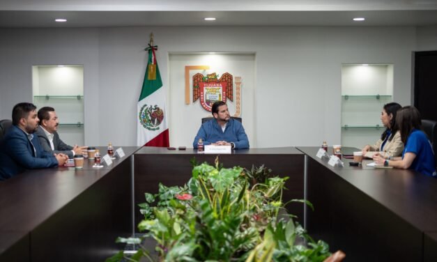 Recibe Ismael Burgueño a representante del Programa de las Naciones Unidas para el Desarrollo en México