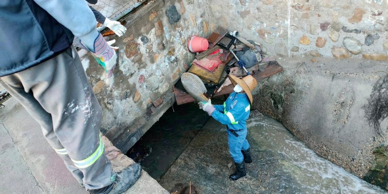 Refuerza XXV Ayuntamiento de Tijuana labores de limpieza en las delegaciones ante las lluvias