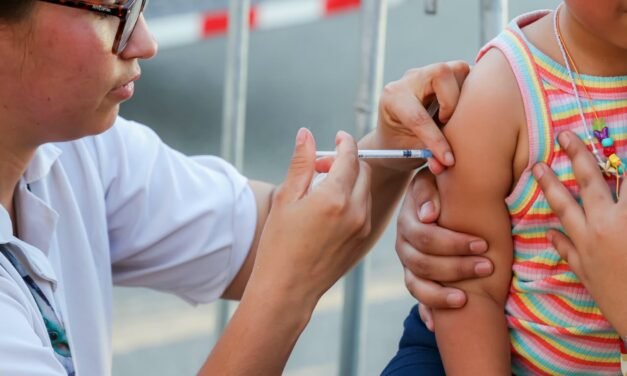 INVITA GOBIERNO DE BAJA CALIFORNIA A VACUNARSE PARA CUIDAR LA SALUD DE LAS FAMILIAS DURANTE EL INVIERNO
